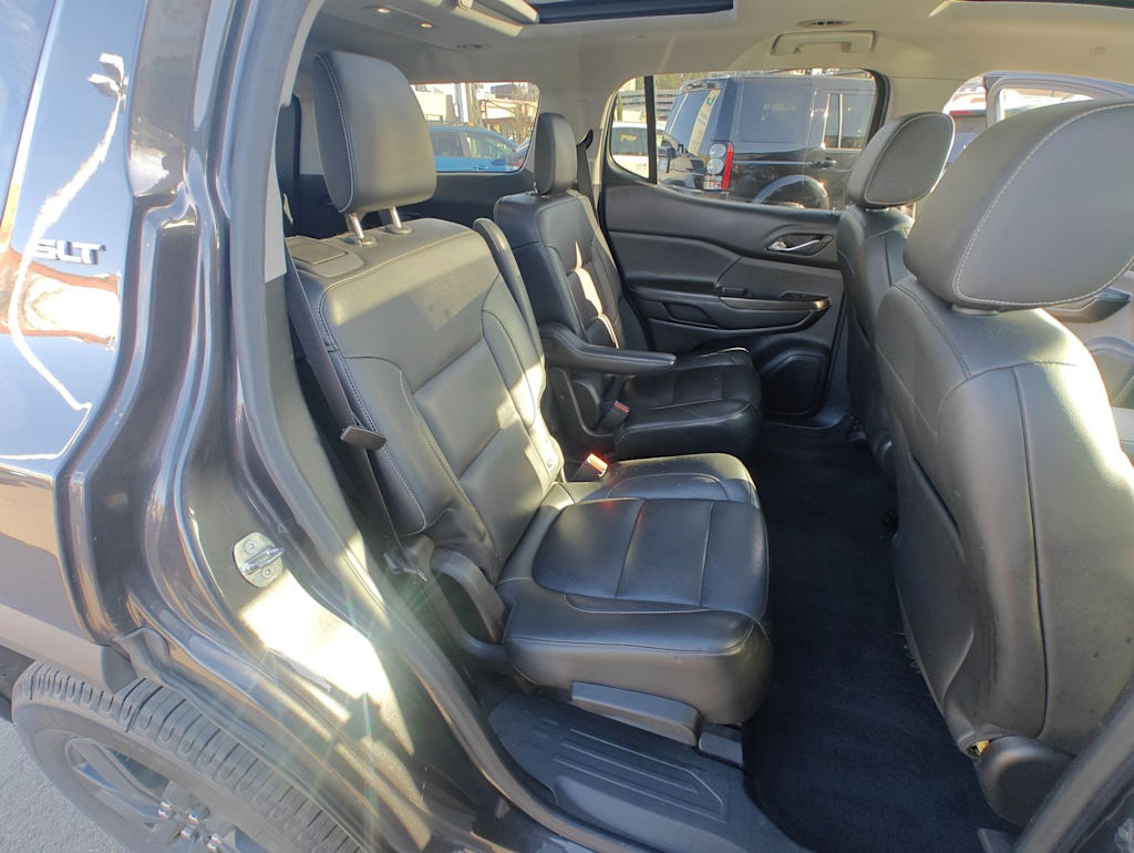 Thumbnail: 2018 GMC Acadia - 31