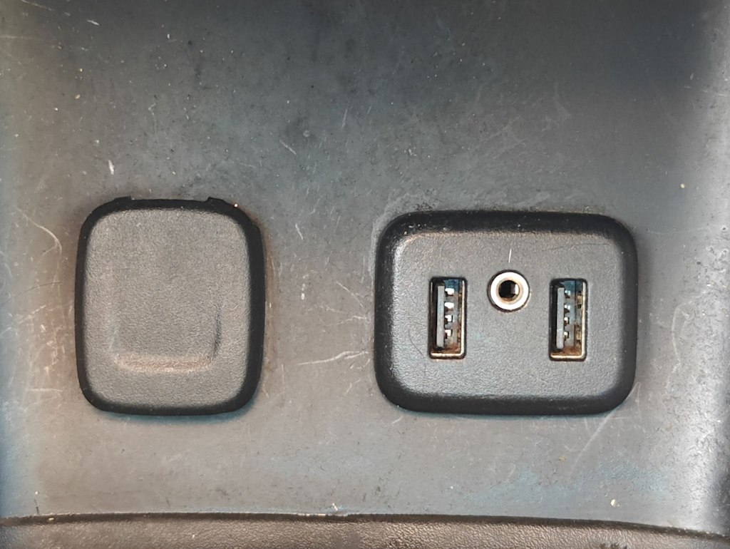 Thumbnail: 2018 GMC Acadia - 39