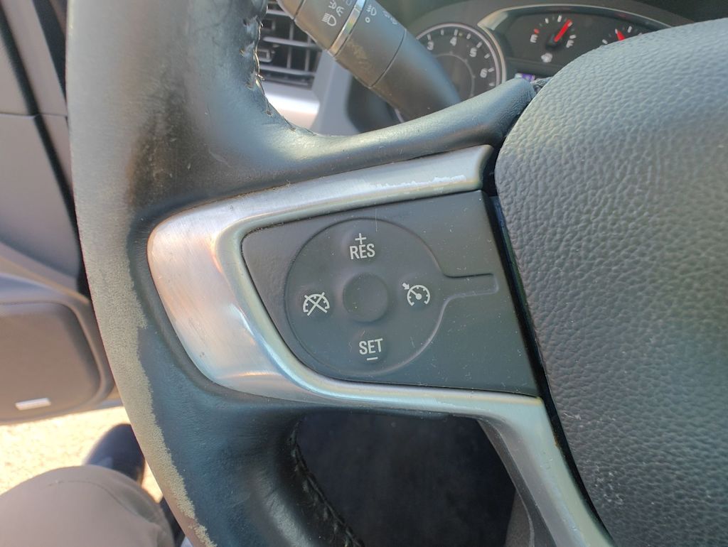 Thumbnail: 2018 GMC Acadia - 33