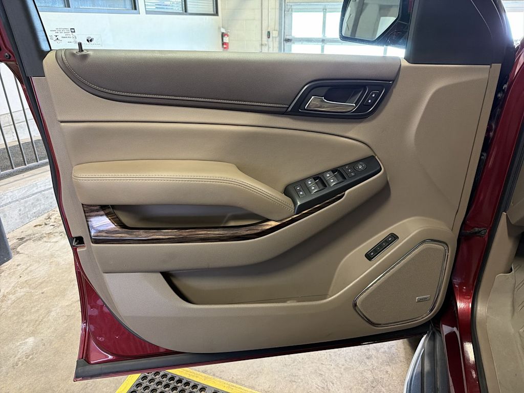 Thumbnail: 2019 GMC Yukon - 23