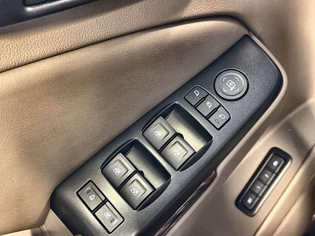 Thumbnail: 2019 GMC Yukon - 25