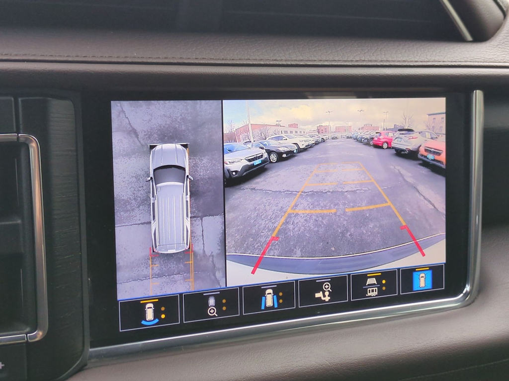 Thumbnail: 2021 GMC Yukon - 33