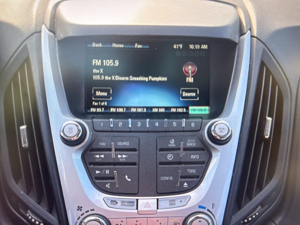 Thumbnail: 2015 Chevrolet Equinox - 11