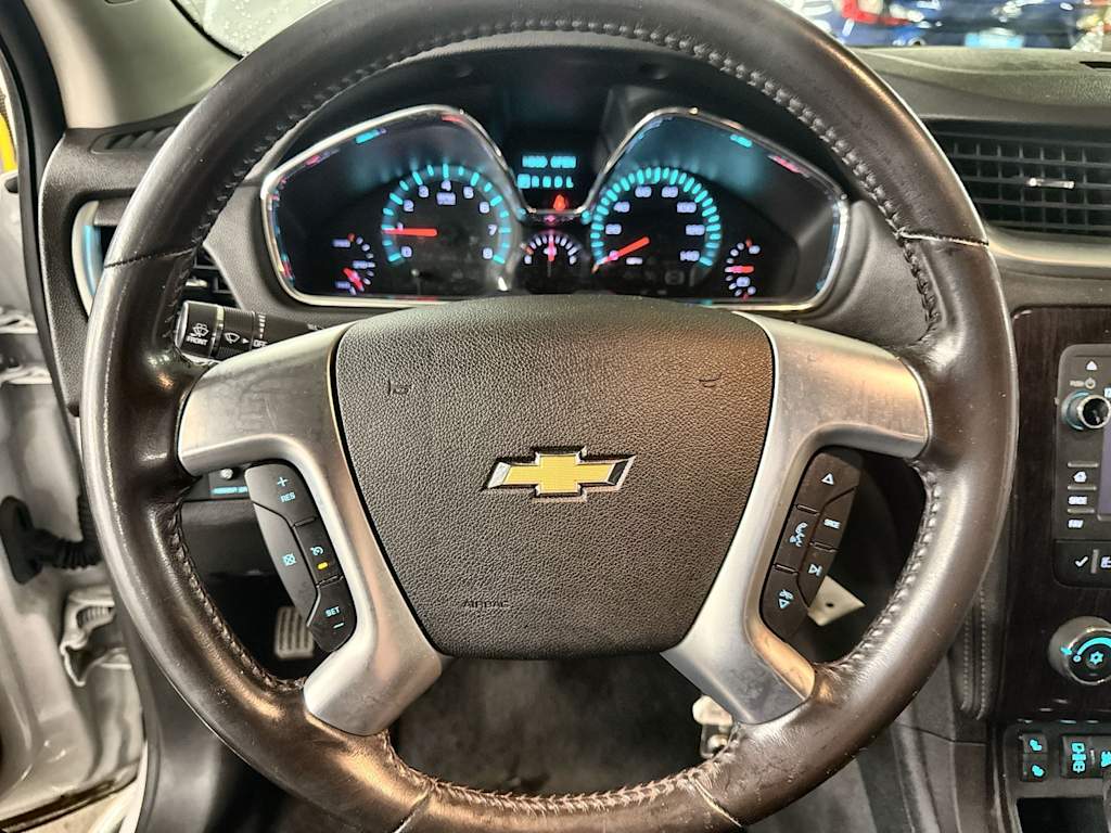 Thumbnail: 2017 Chevrolet Traverse - 8