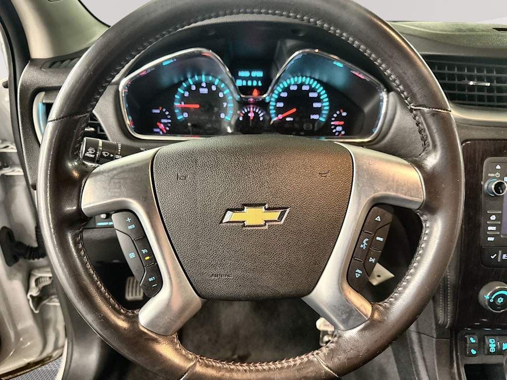 Thumbnail: 2017 Chevrolet Traverse - 8