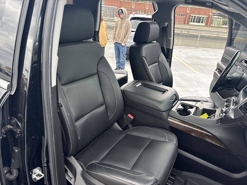 Thumbnail: 2018 Chevrolet Tahoe - 30