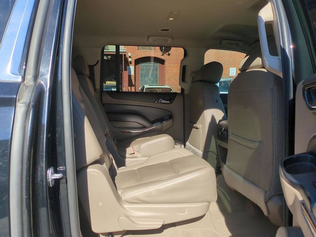 Thumbnail: 2020 Chevrolet Suburban - 28