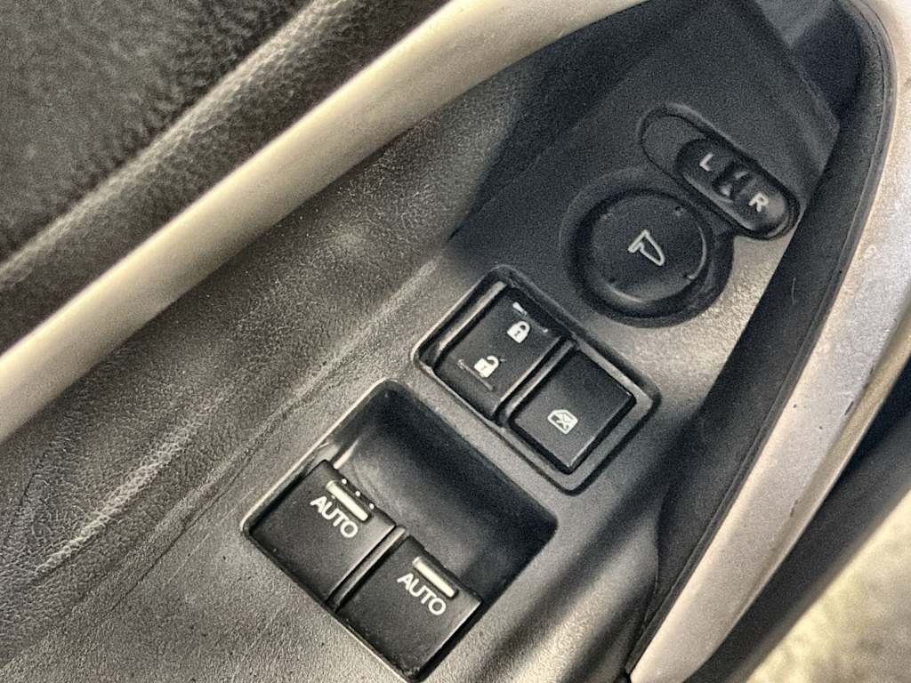 Thumbnail: 2010 Honda Accord - 28