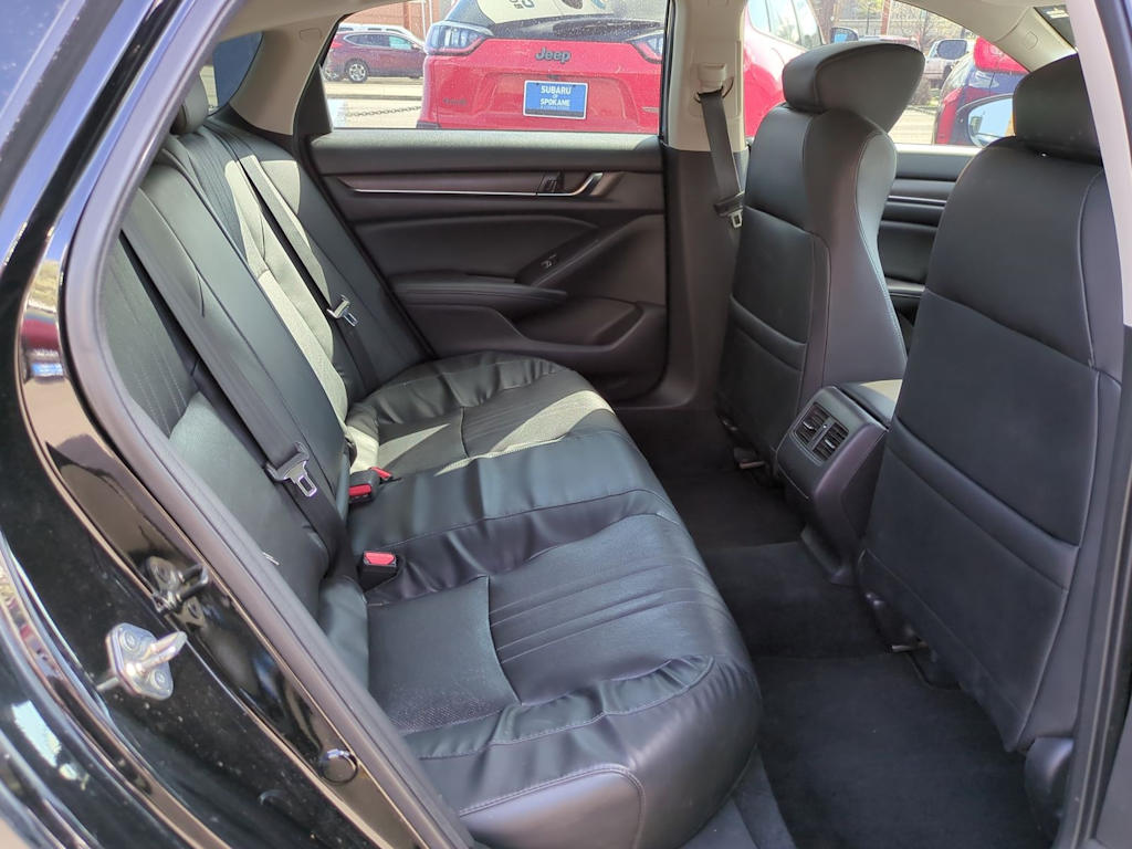 2018 Honda Accord EX-L 30
