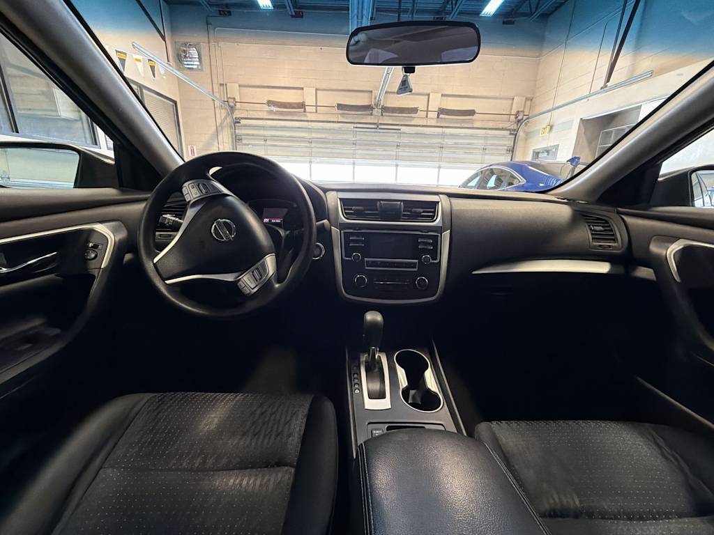 Thumbnail: 2017 Nissan Altima - 2