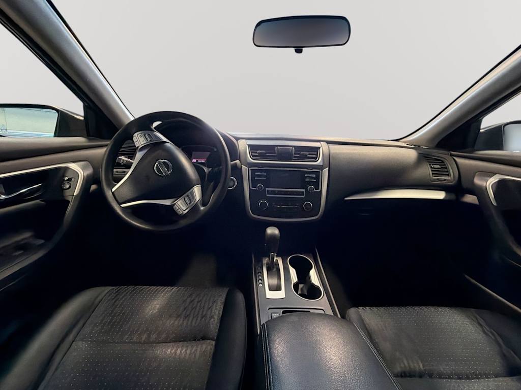 Thumbnail: 2017 Nissan Altima - 2