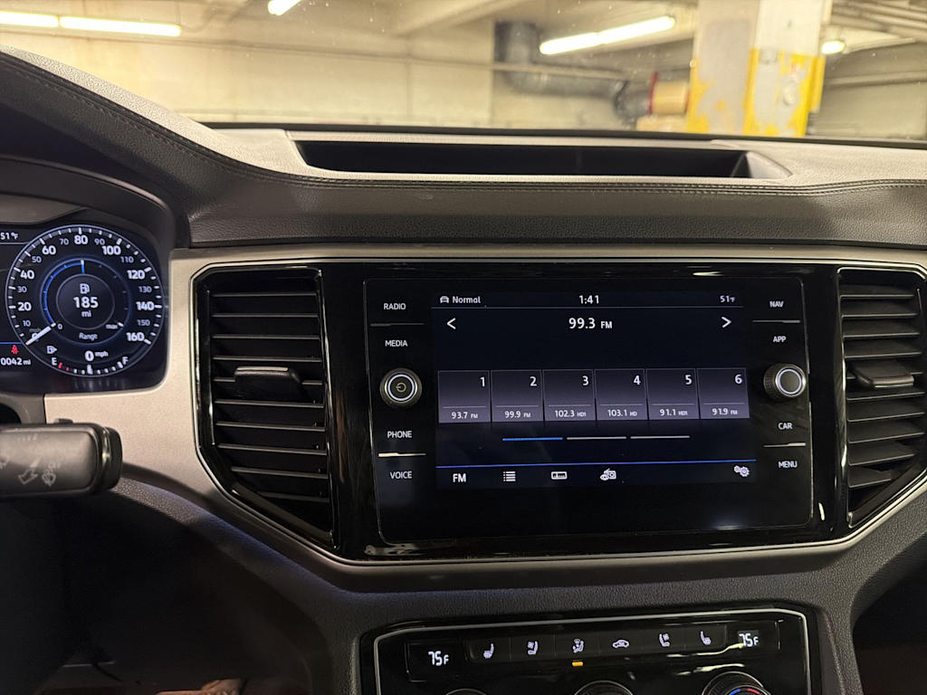 Thumbnail: 2018 Volkswagen Atlas - 12