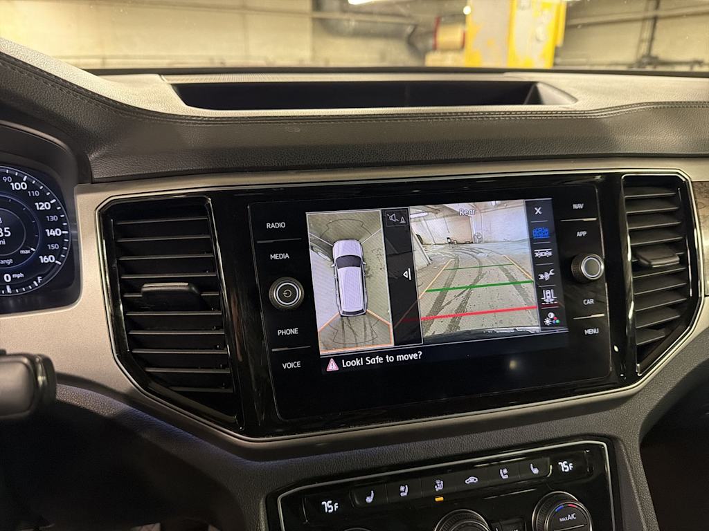 Thumbnail: 2018 Volkswagen Atlas - 33