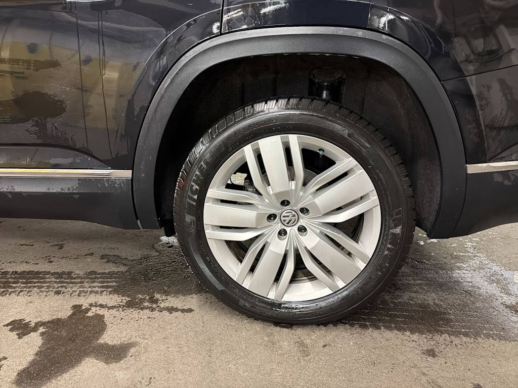 Thumbnail: 2018 Volkswagen Atlas - 6