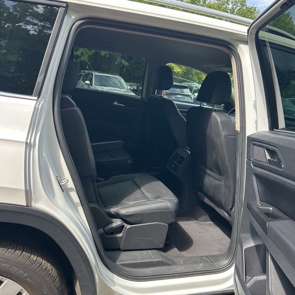 Thumbnail: 2019 Volkswagen Atlas - 27