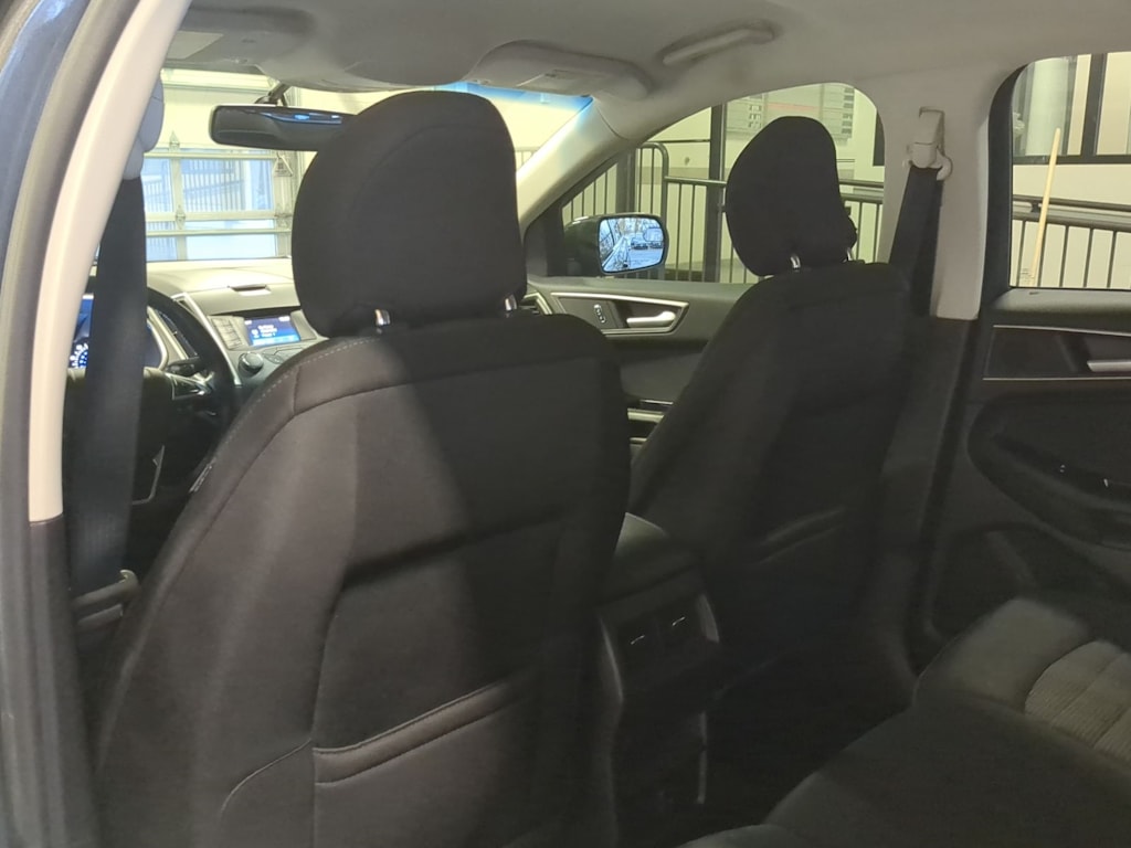 Thumbnail: 2017 Ford Edge - 11