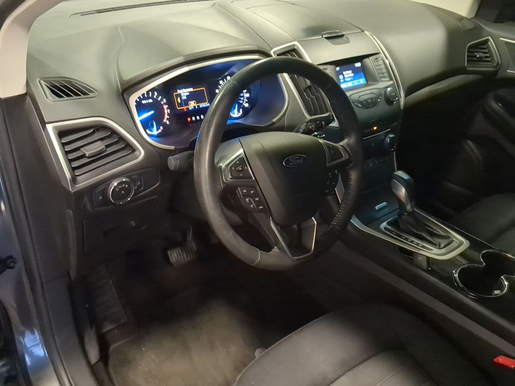 Thumbnail: 2017 Ford Edge - 2