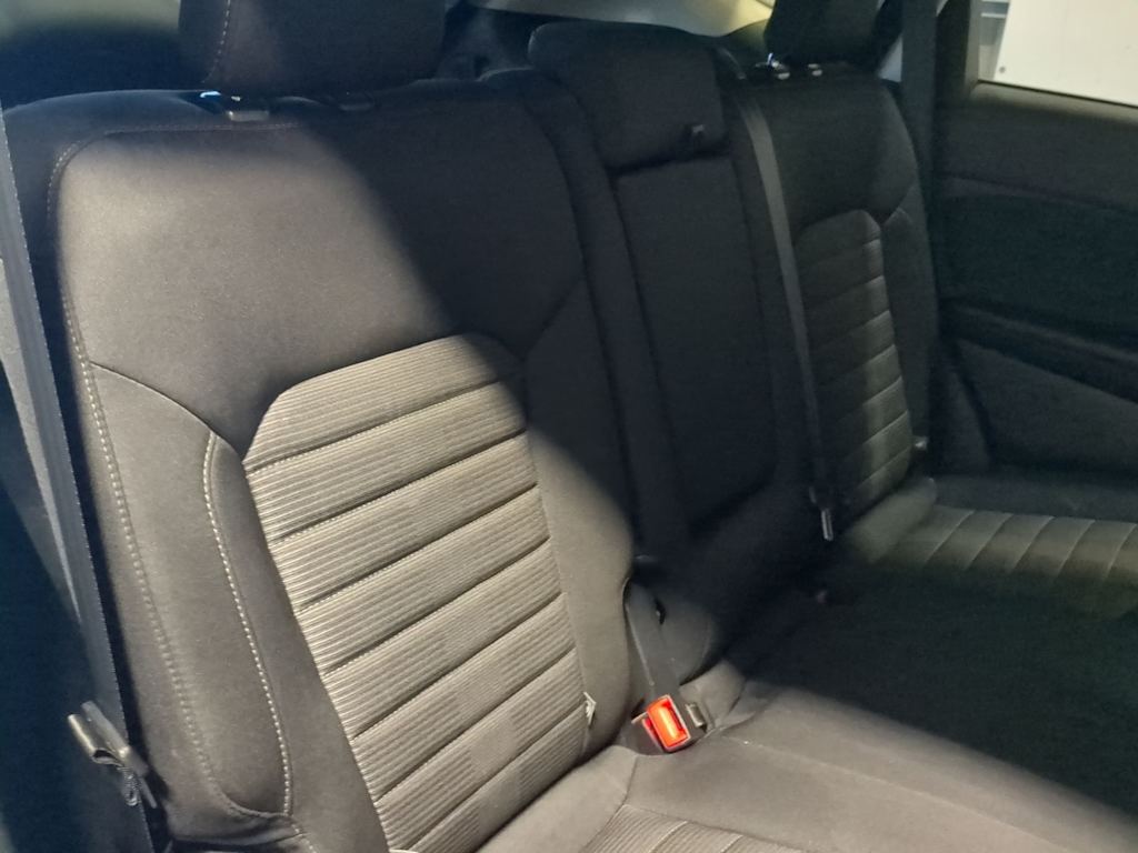 Thumbnail: 2017 Ford Edge - 28