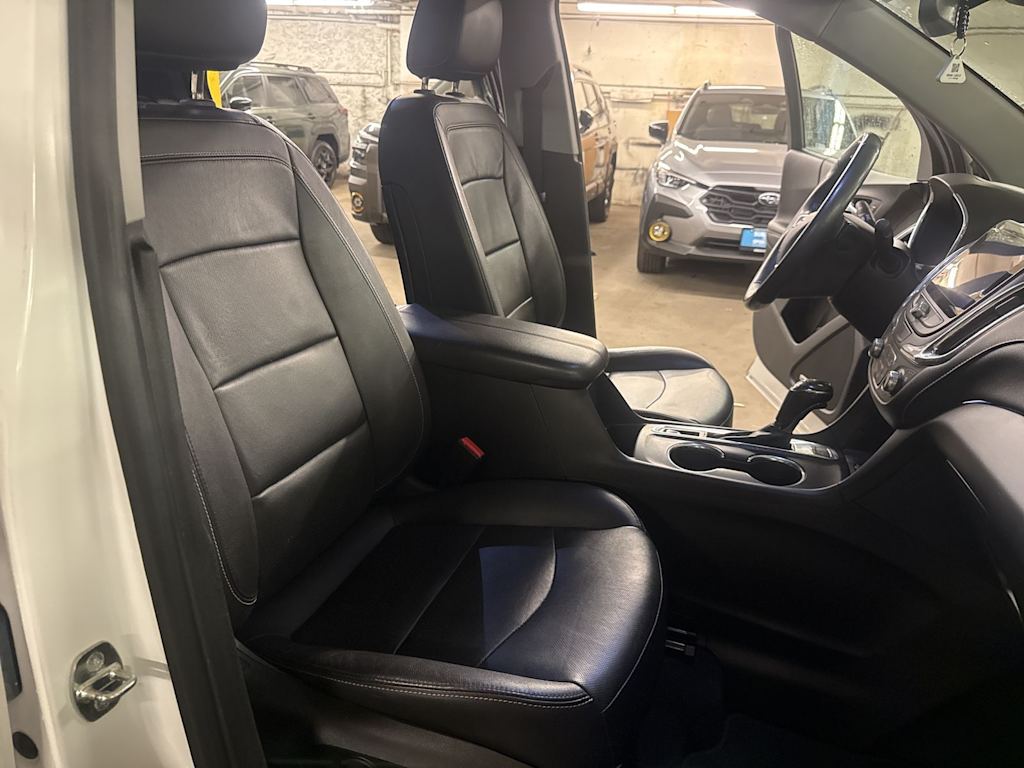 Thumbnail: 2019 Chevrolet Equinox - 28