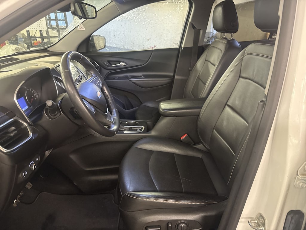 Thumbnail: 2019 Chevrolet Equinox - 10