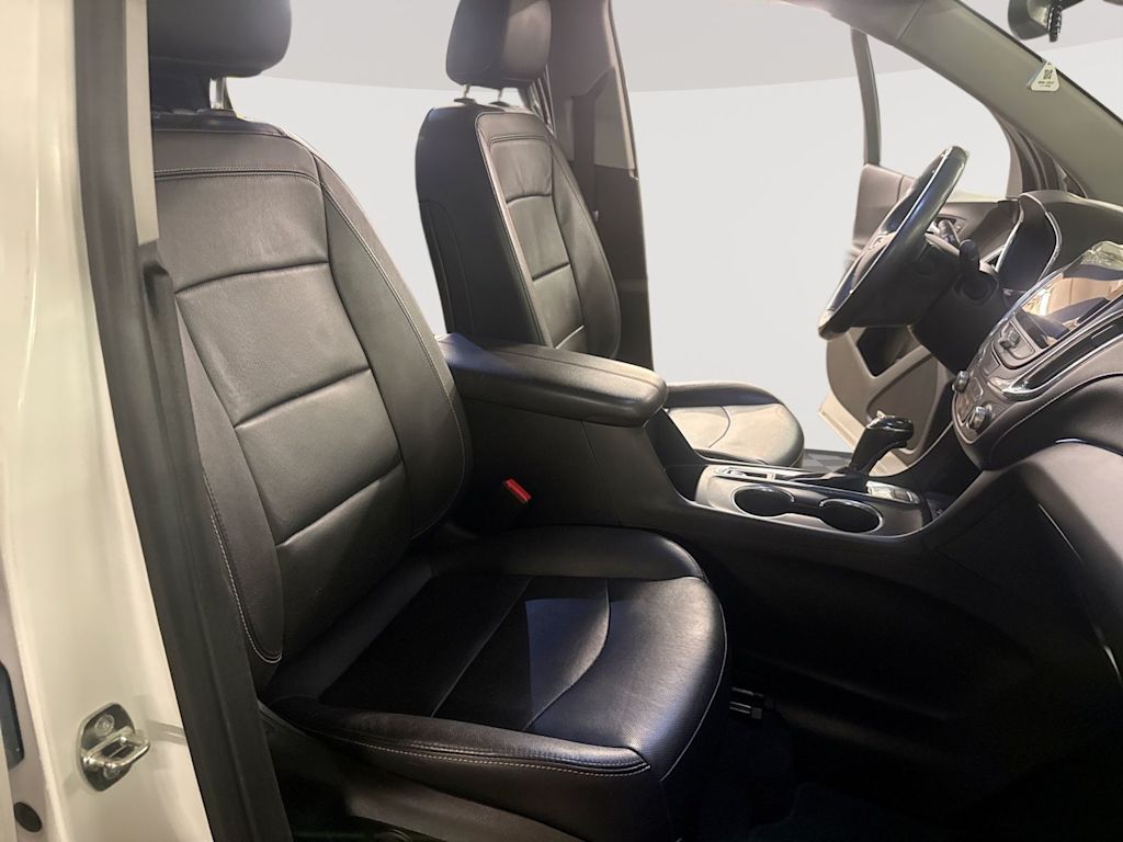 Thumbnail: 2019 Chevrolet Equinox - 28