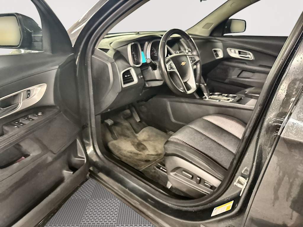 Thumbnail: 2017 Chevrolet Equinox - 24