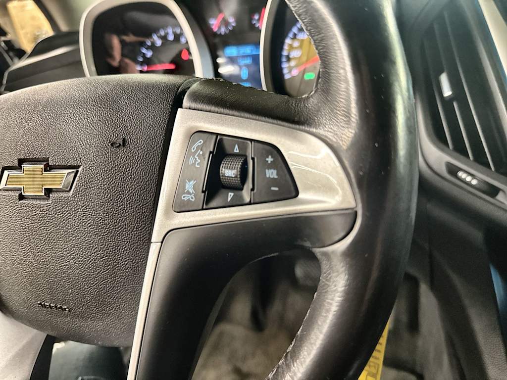 Thumbnail: 2017 Chevrolet Equinox - 32