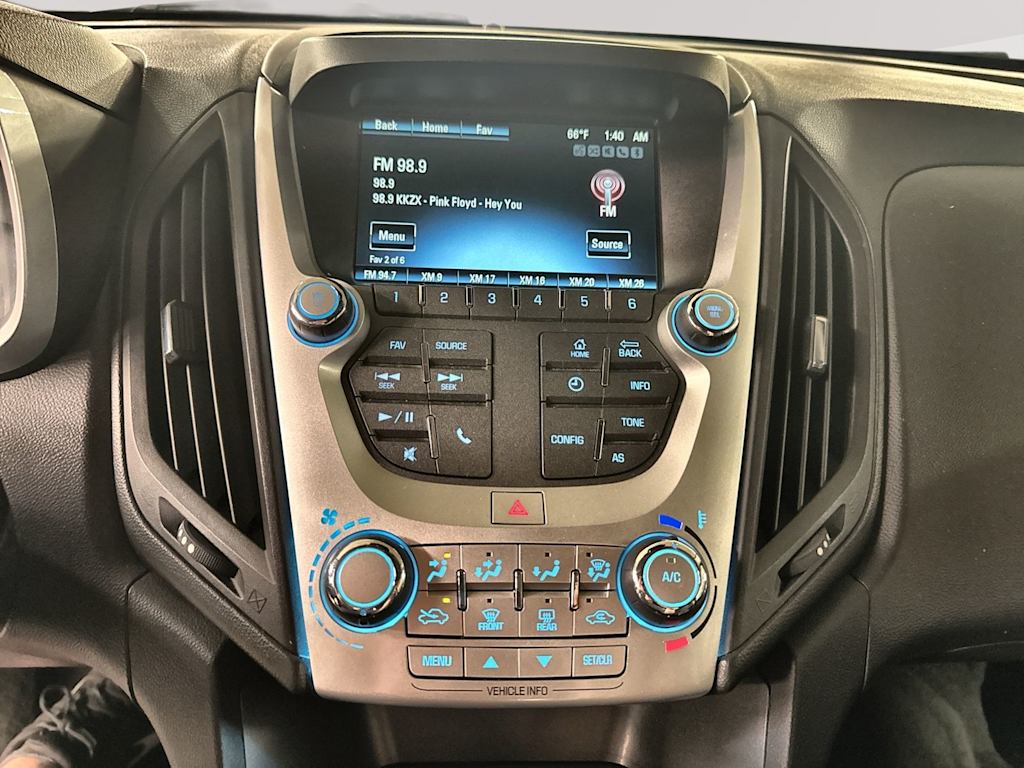 Thumbnail: 2017 Chevrolet Equinox - 33