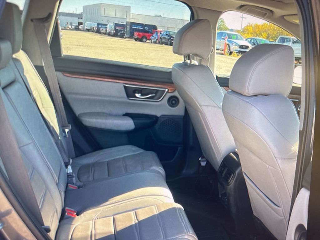 Thumbnail: 2017 Honda CR-V - 16