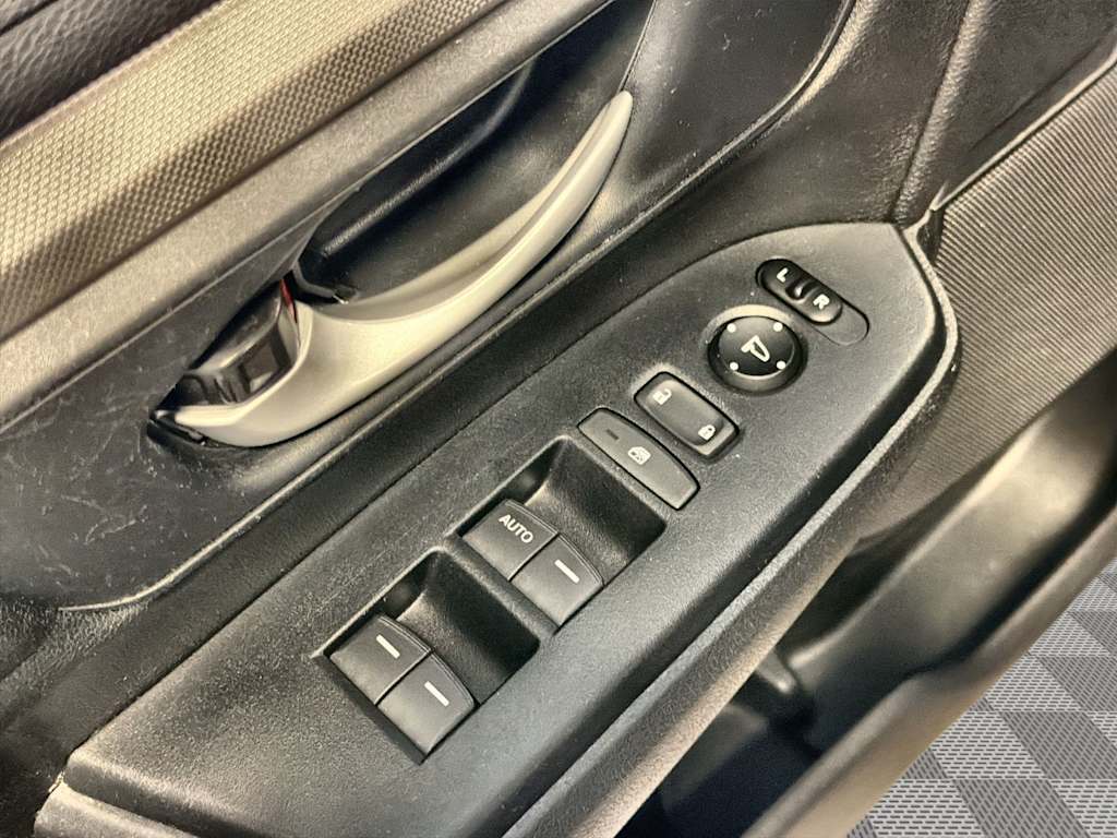 Thumbnail: 2019 Honda CR-V - 27