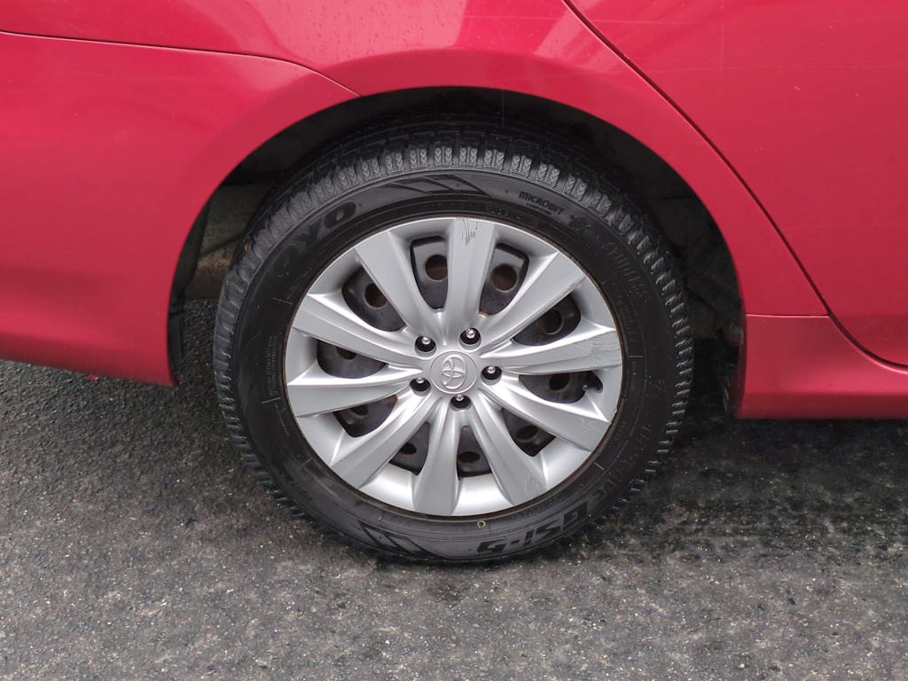 Thumbnail: 2013 Toyota Corolla - 8