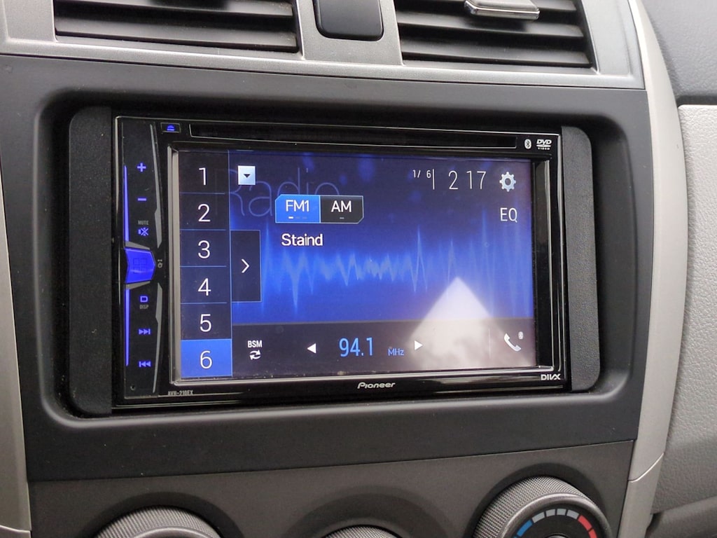 Thumbnail: 2013 Toyota Corolla - 32