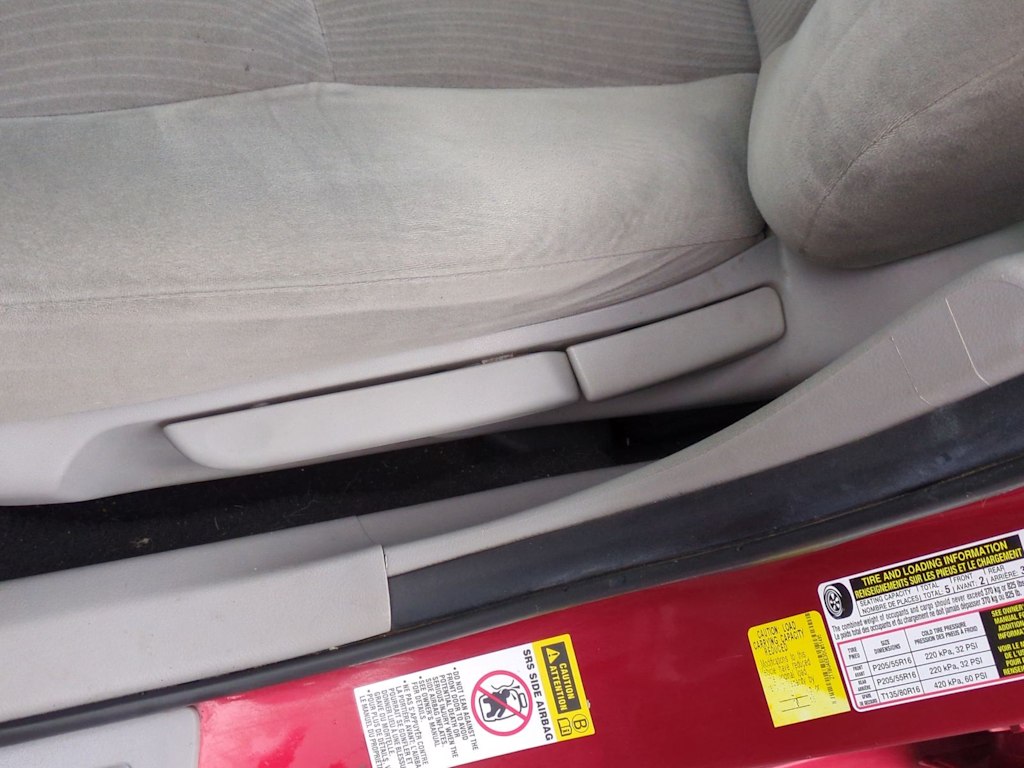 Thumbnail: 2013 Toyota Corolla - 26