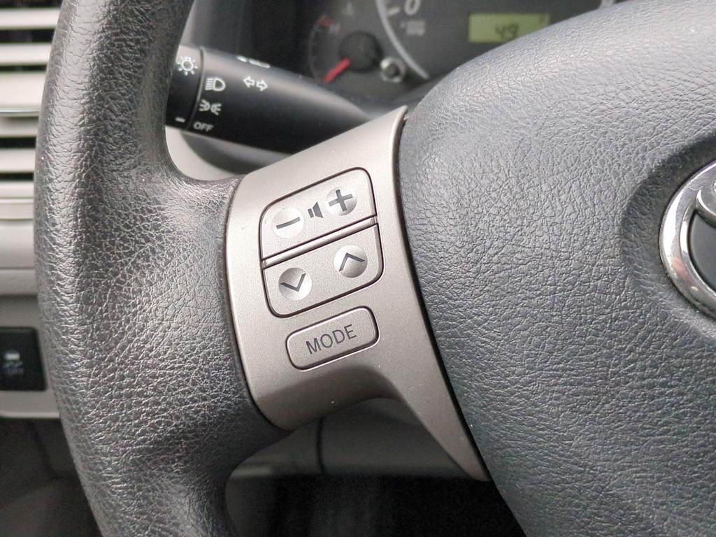 Thumbnail: 2013 Toyota Corolla - 29