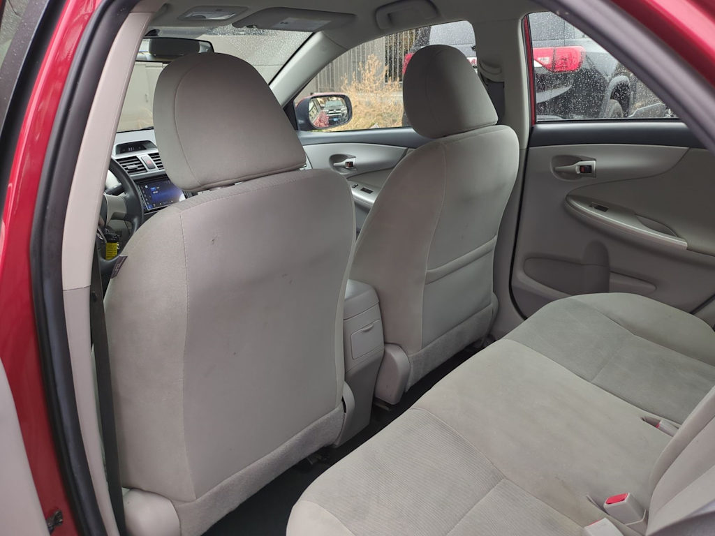 Thumbnail: 2013 Toyota Corolla - 13