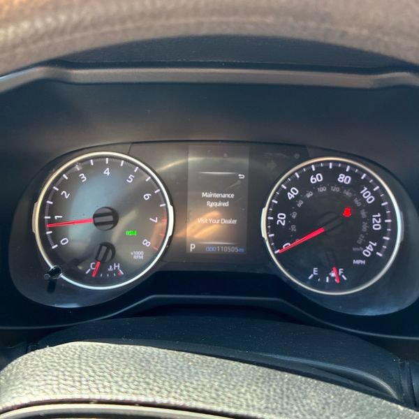 Thumbnail: 2019 Toyota RAV4 - 12