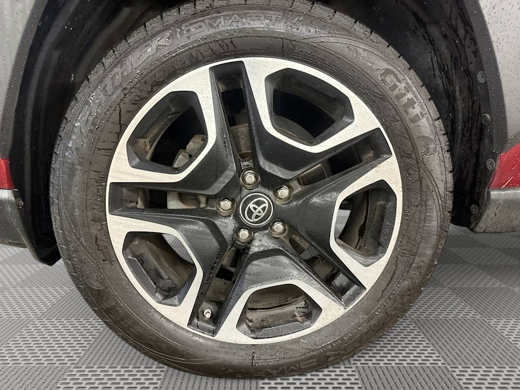 Thumbnail: 2019 Toyota RAV4 - 2