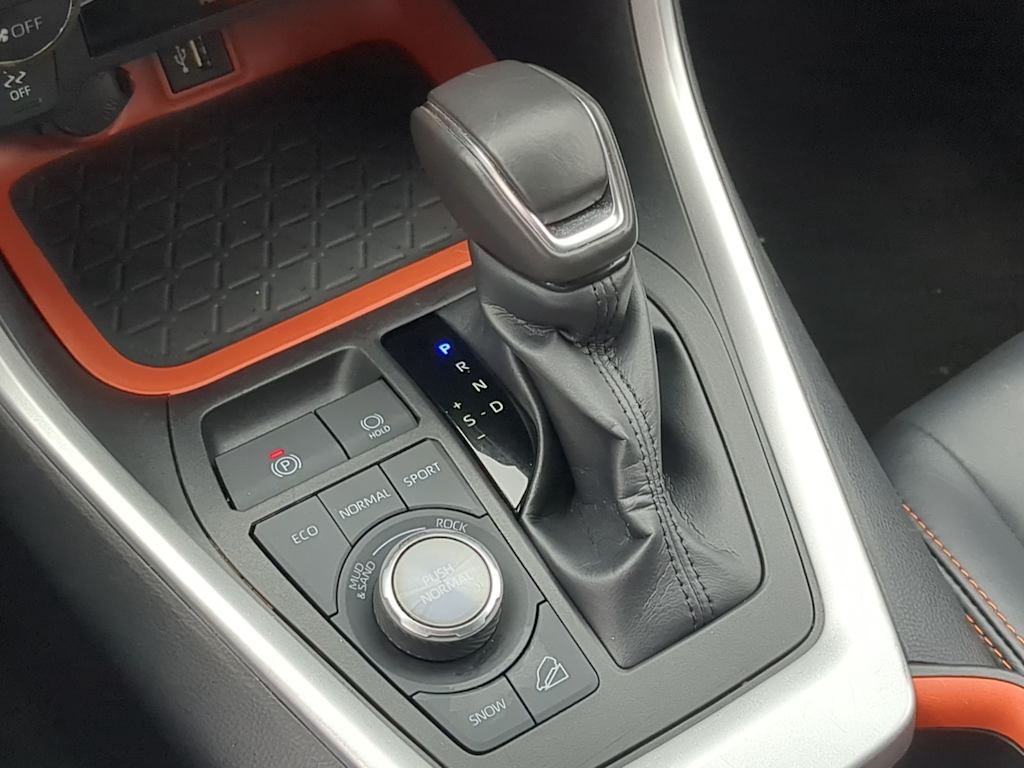 Thumbnail: 2024 Toyota RAV4 - 15