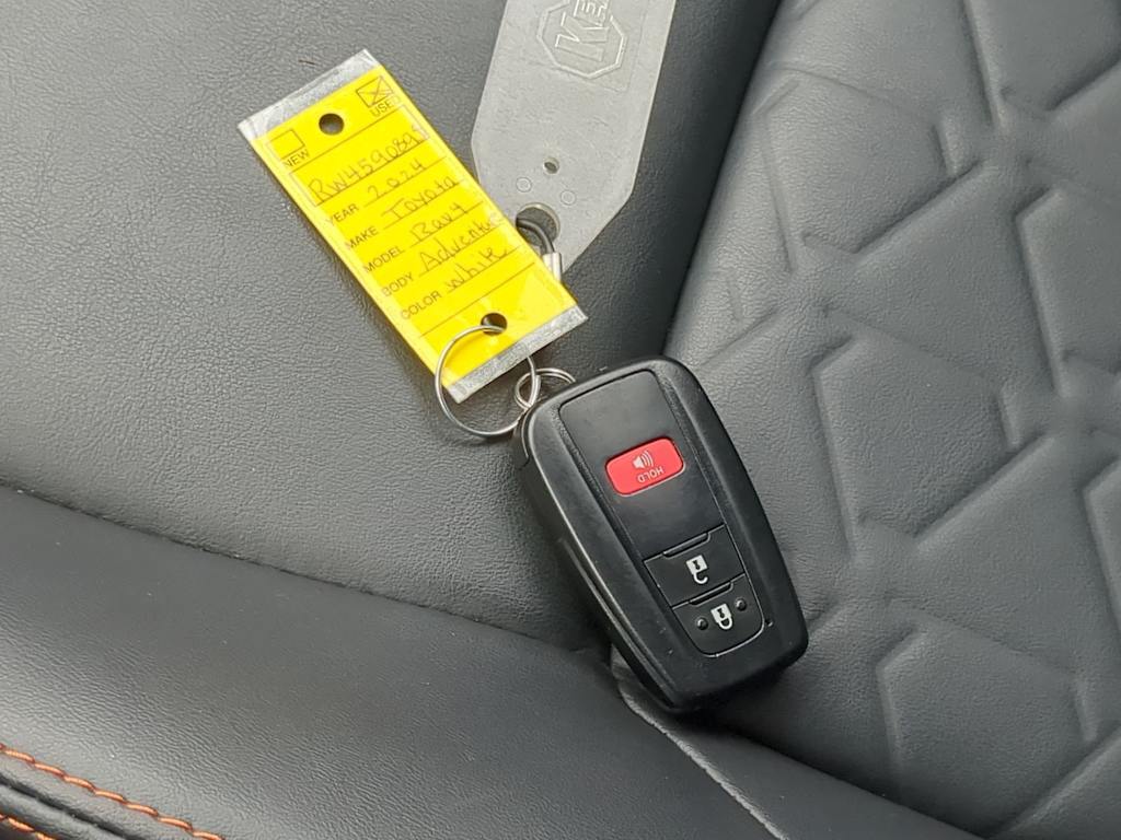 Thumbnail: 2024 Toyota RAV4 - 34