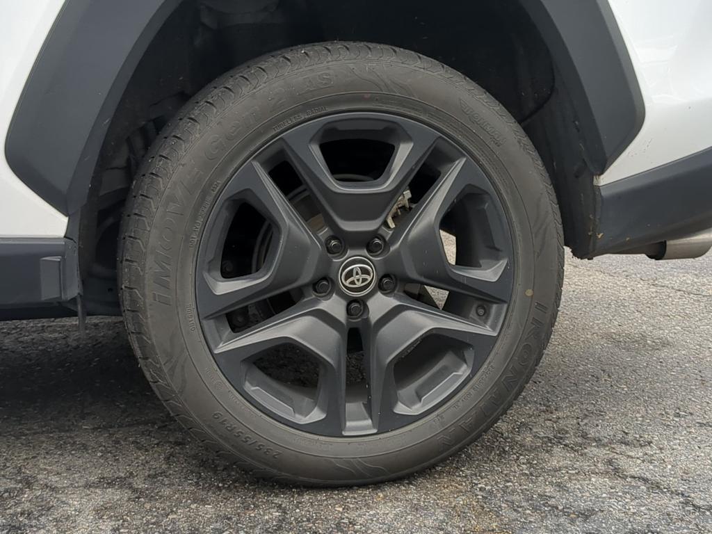 Thumbnail: 2024 Toyota RAV4 - 7