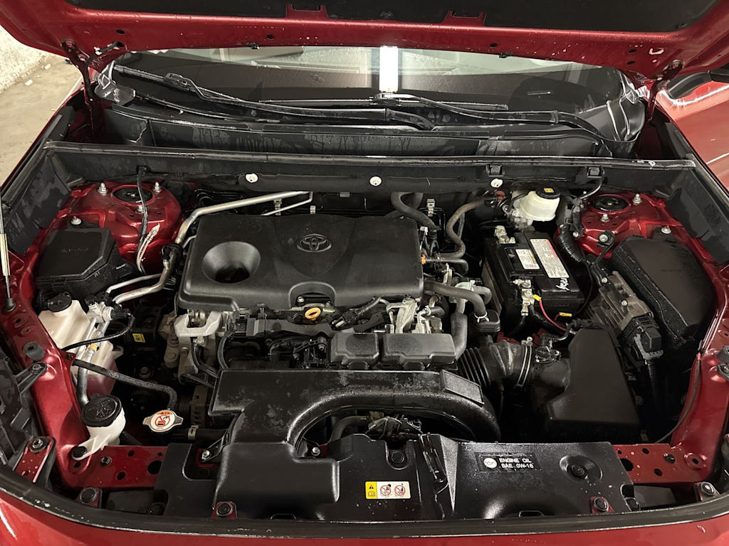 Thumbnail: 2020 Toyota RAV4 - 8