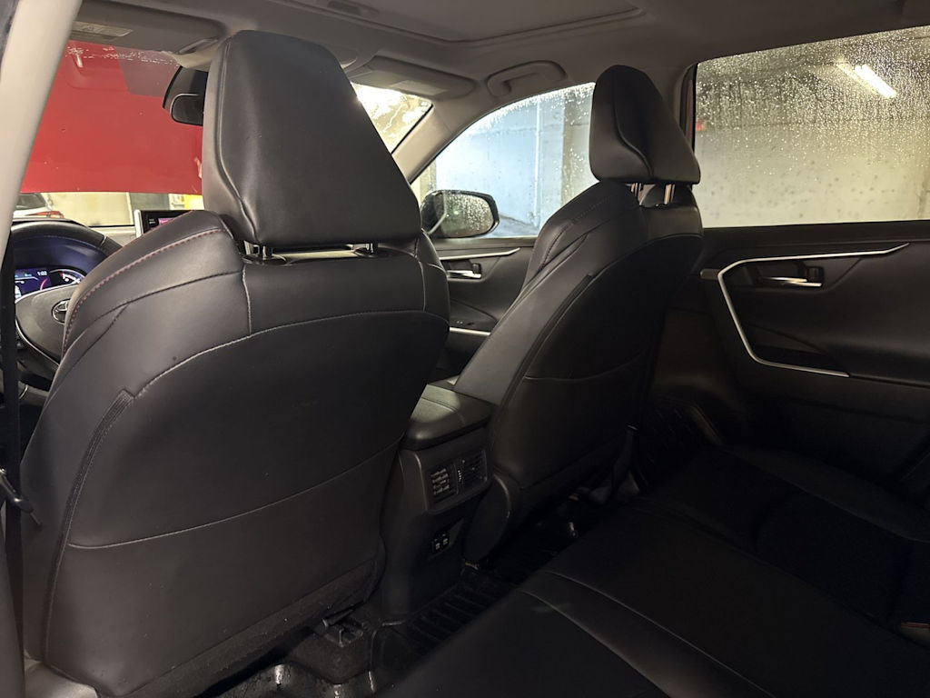 Thumbnail: 2020 Toyota RAV4 - 12