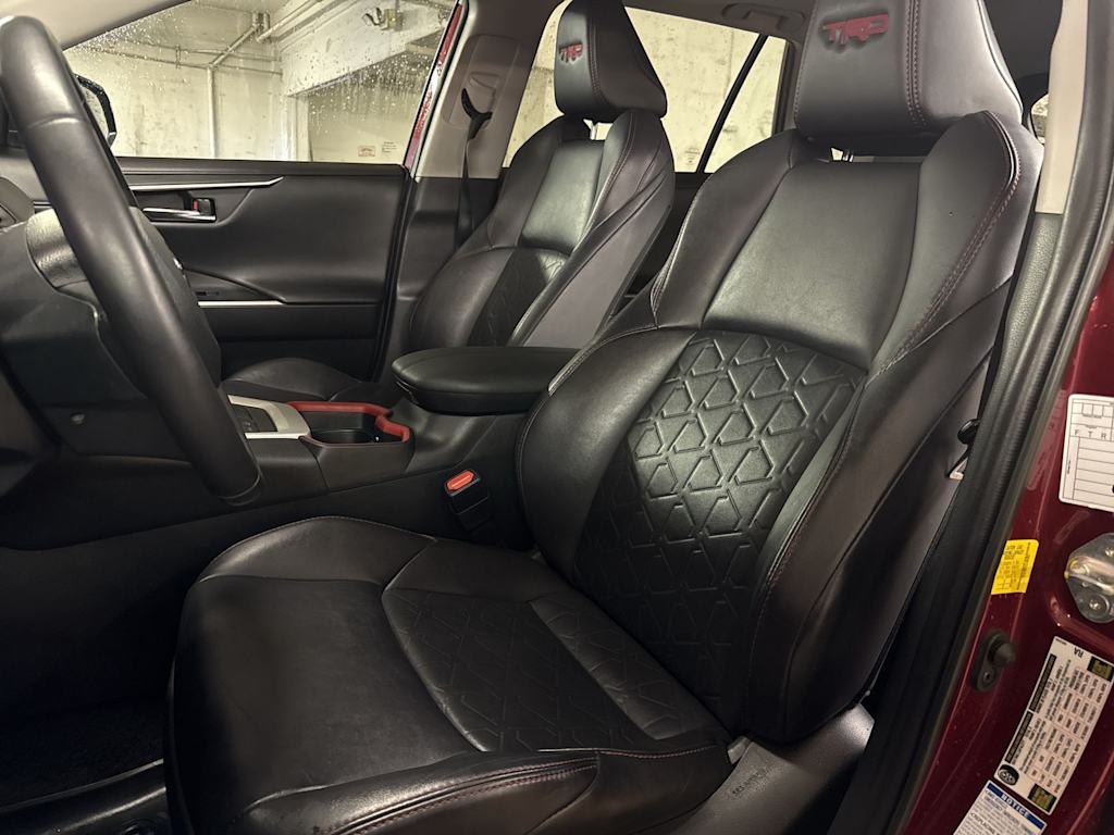 Thumbnail: 2020 Toyota RAV4 - 11