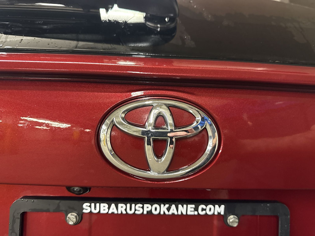 Thumbnail: 2020 Toyota RAV4 - 6