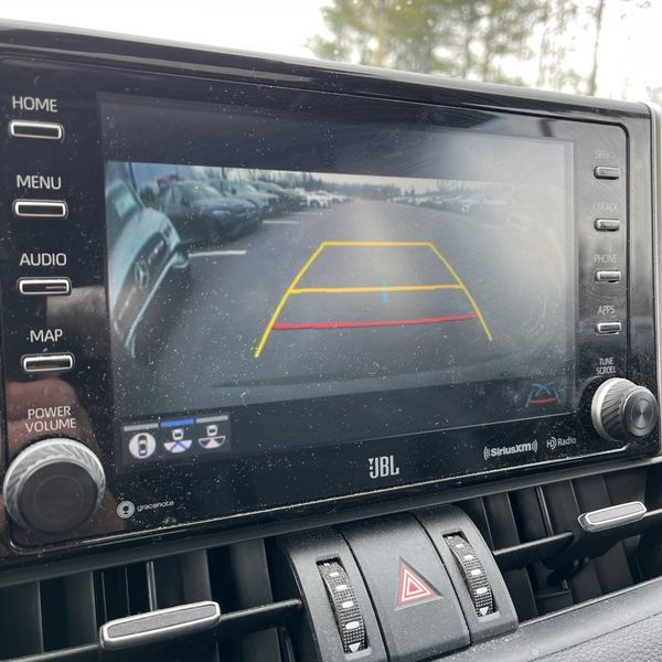 Thumbnail: 2019 Toyota RAV4 - 22