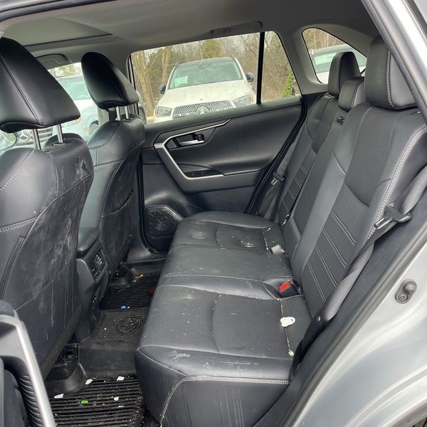 Thumbnail: 2019 Toyota RAV4 - 11
