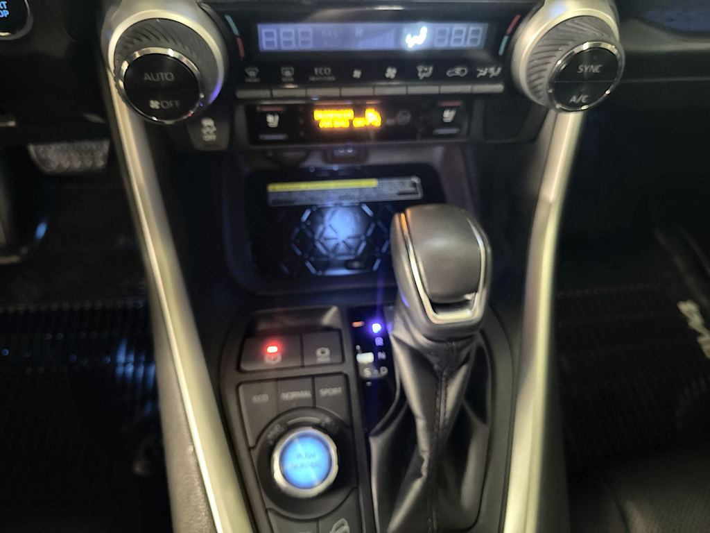 Thumbnail: 2019 Toyota RAV4 - 15