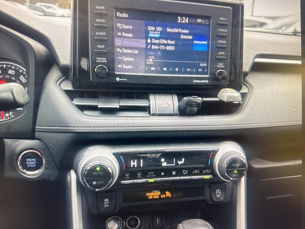 Thumbnail: 2020 Toyota RAV4 - 11