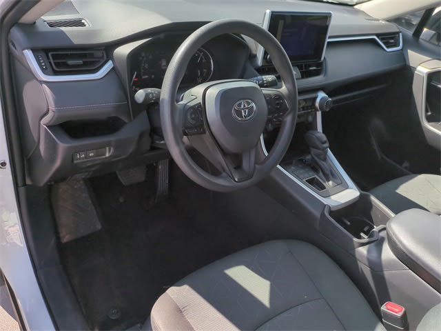 2024 Toyota RAV4 XLE 2