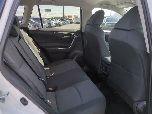 2024 Toyota RAV4 XLE 29